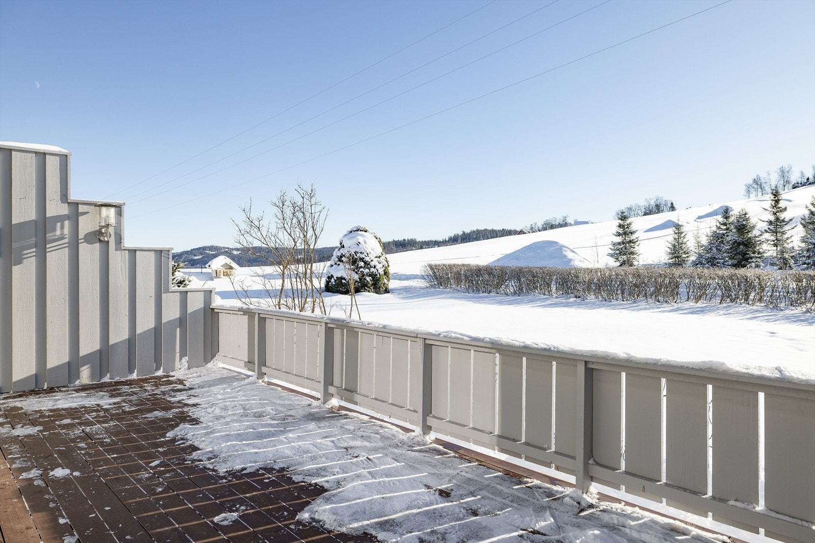 Terrasse utenfor stua Galleribilde