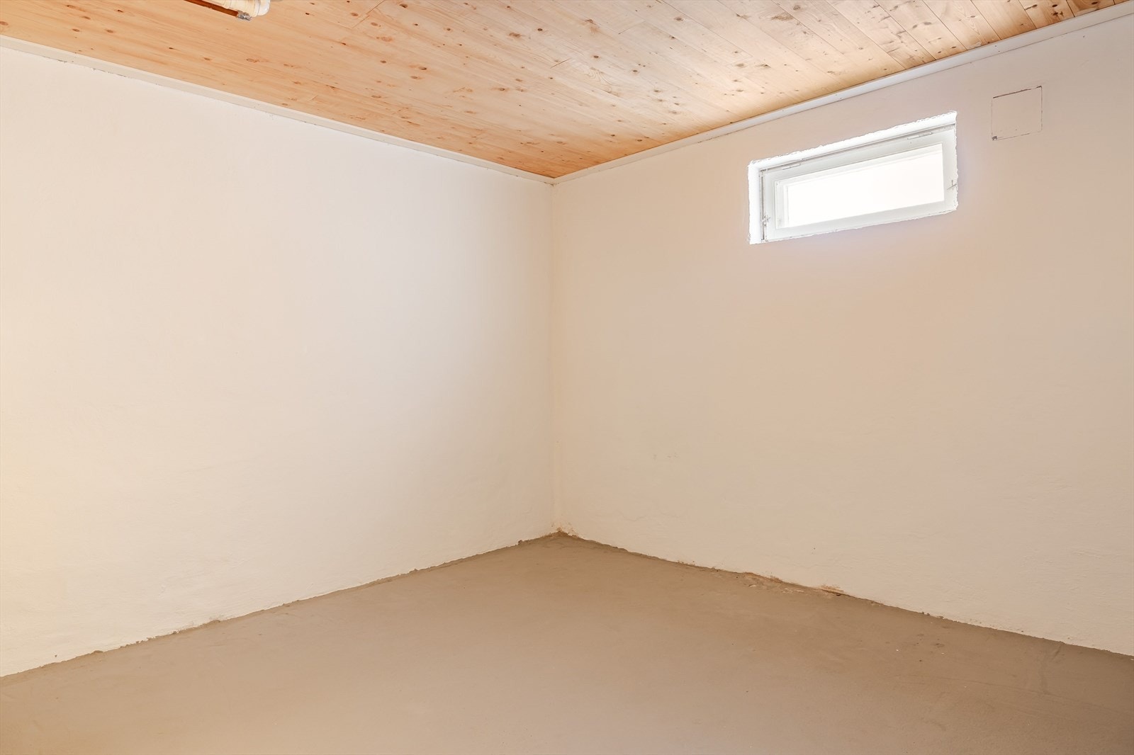 Rom i kjeller Galleribilde