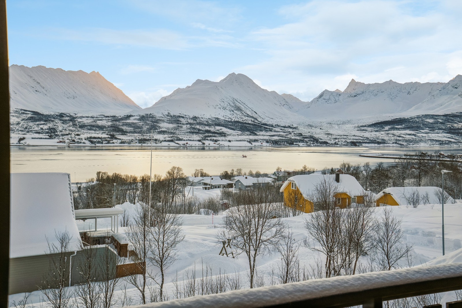 Utsikt fra andre etasje. Galleribilde