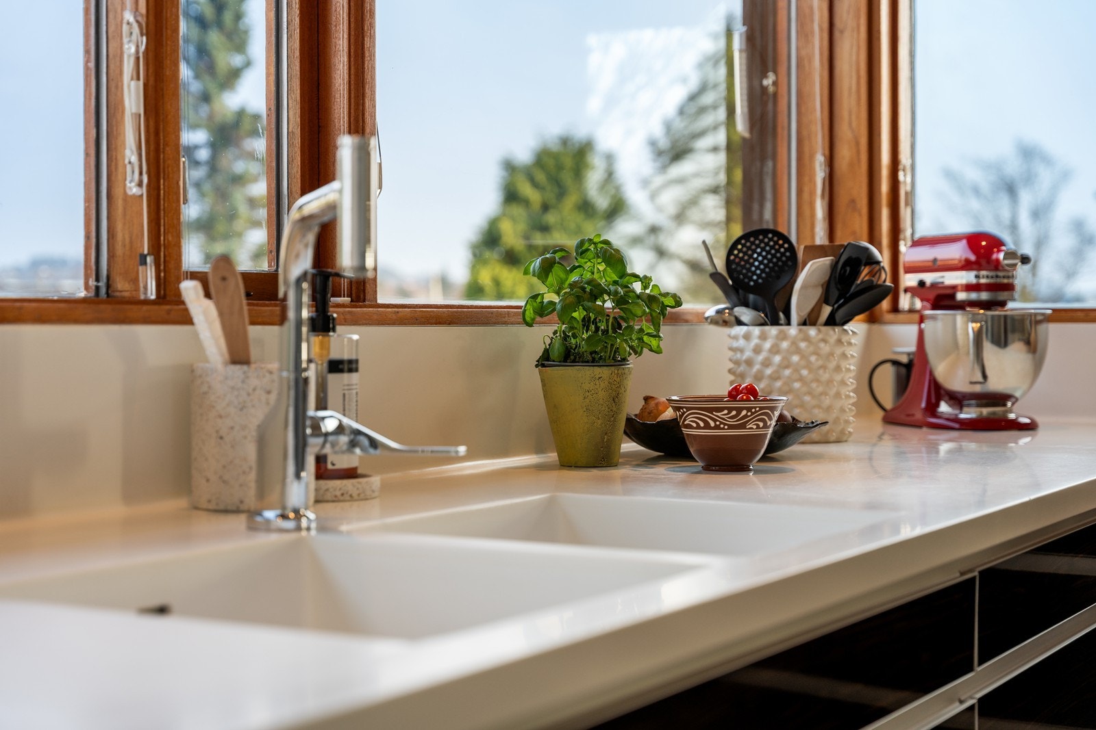 Lekker benkeplate i Corian. Galleribilde