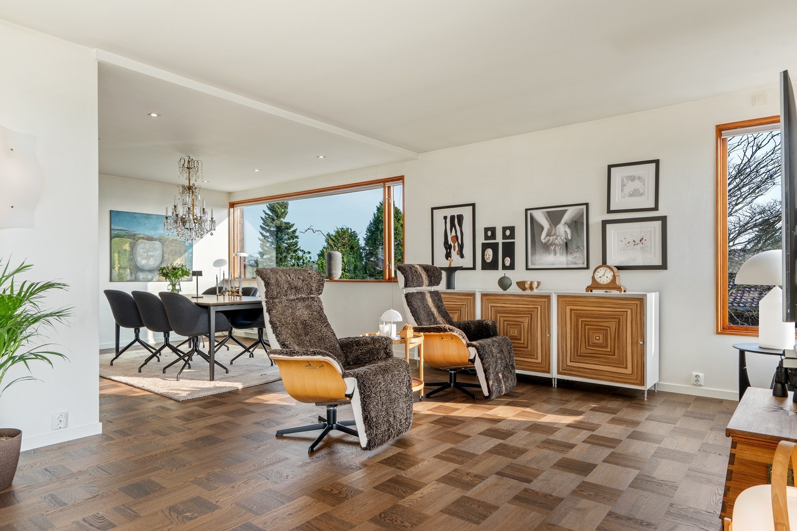 God plass til møblering av tvmøbler. Galleribilde