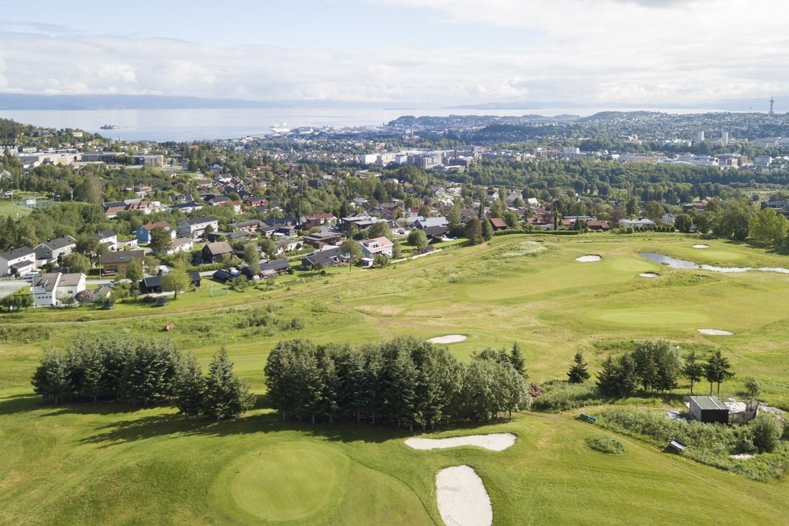 Golfbane på Havstein kun en kort spasertur unna leiligheten Galleribilde