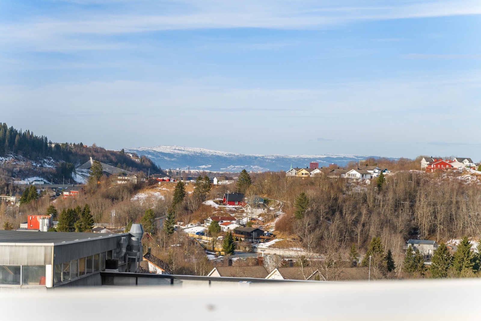 Fra takterrassen kan man nyte den fantastiske utsikten over Trondheim. Galleribilde