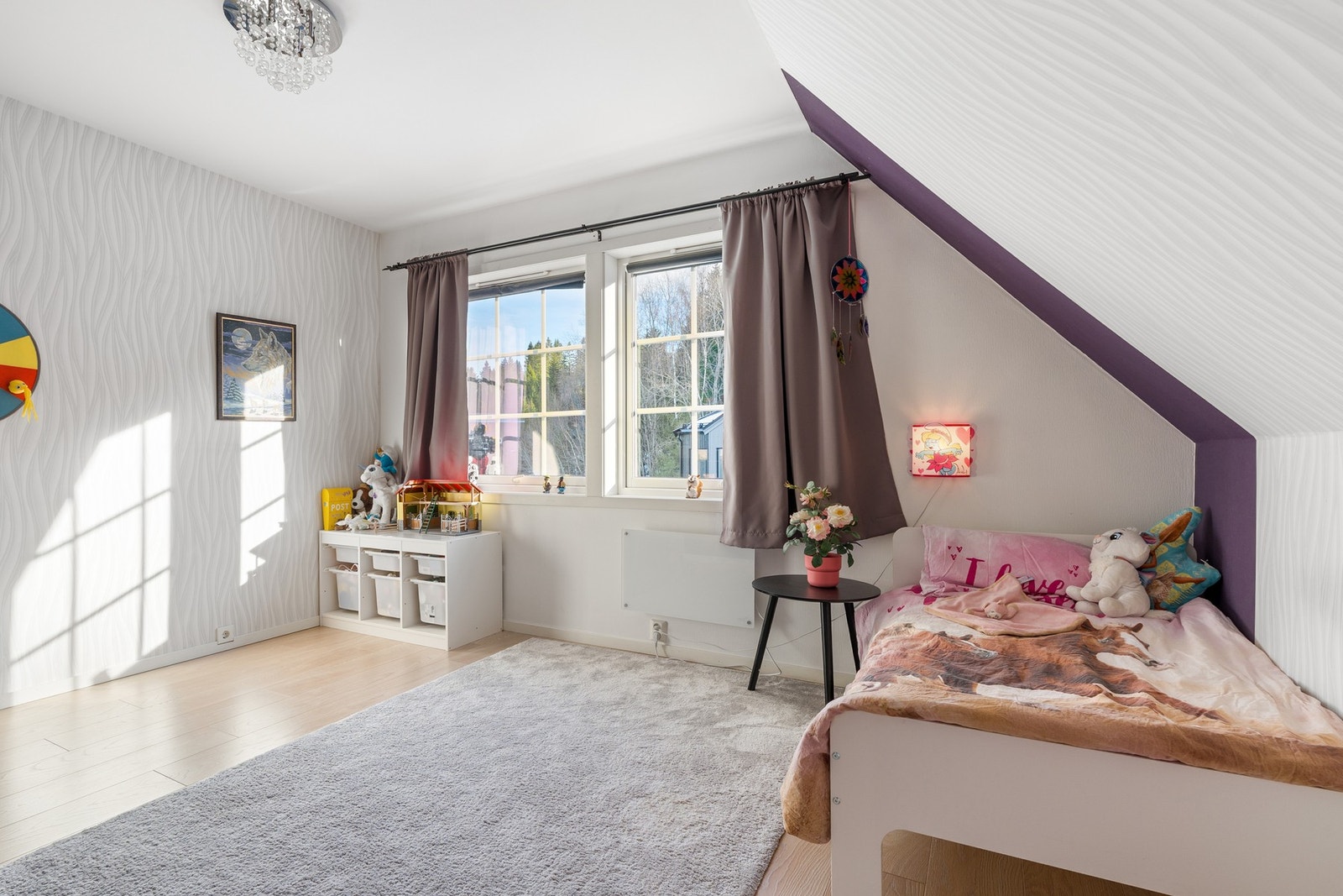 Soverom på nesten 12,9 kvm. Galleribilde