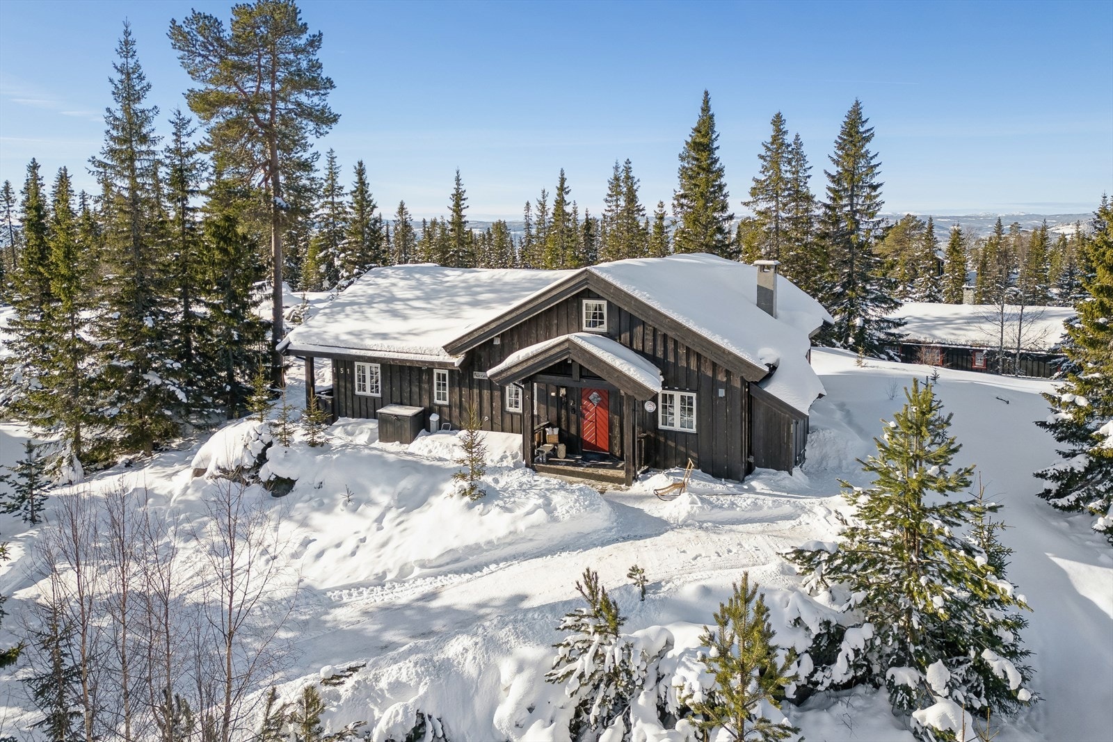 DNB Eiendom v/Ingrid Sunniva Bungum har gleden av å presentere Rundmyrvegen 151! Galleribilde