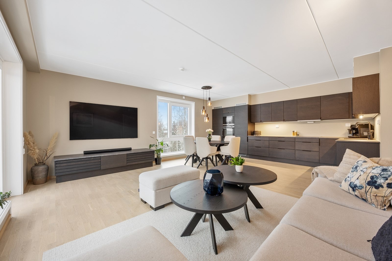 Mohsin Ali v/Eiendomsmegler 1 har gleden av å presentere Havnehagen 56! Galleribilde