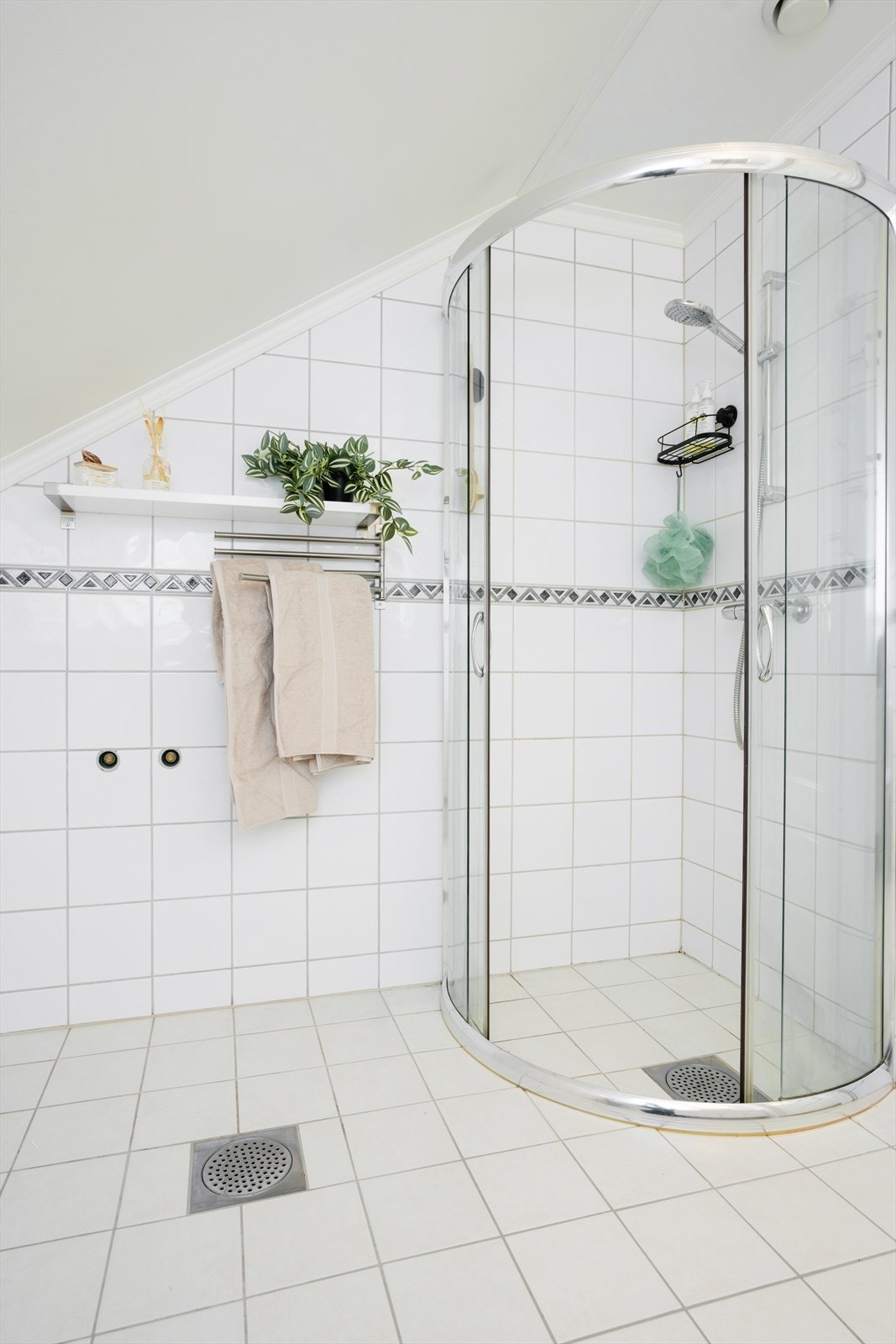 Lyst og pent bad. Galleribilde