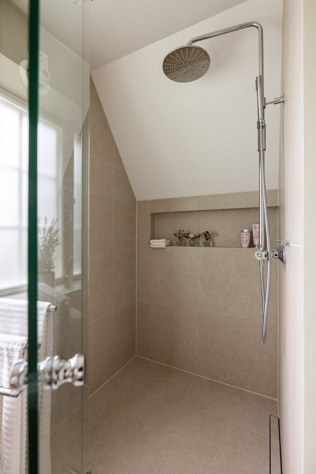 Detaljer | Dusj. Galleribilde