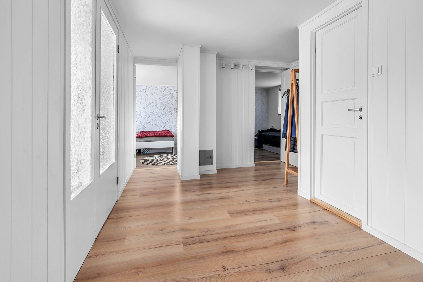Det er 2 soverom i 1. etg. Galleribilde