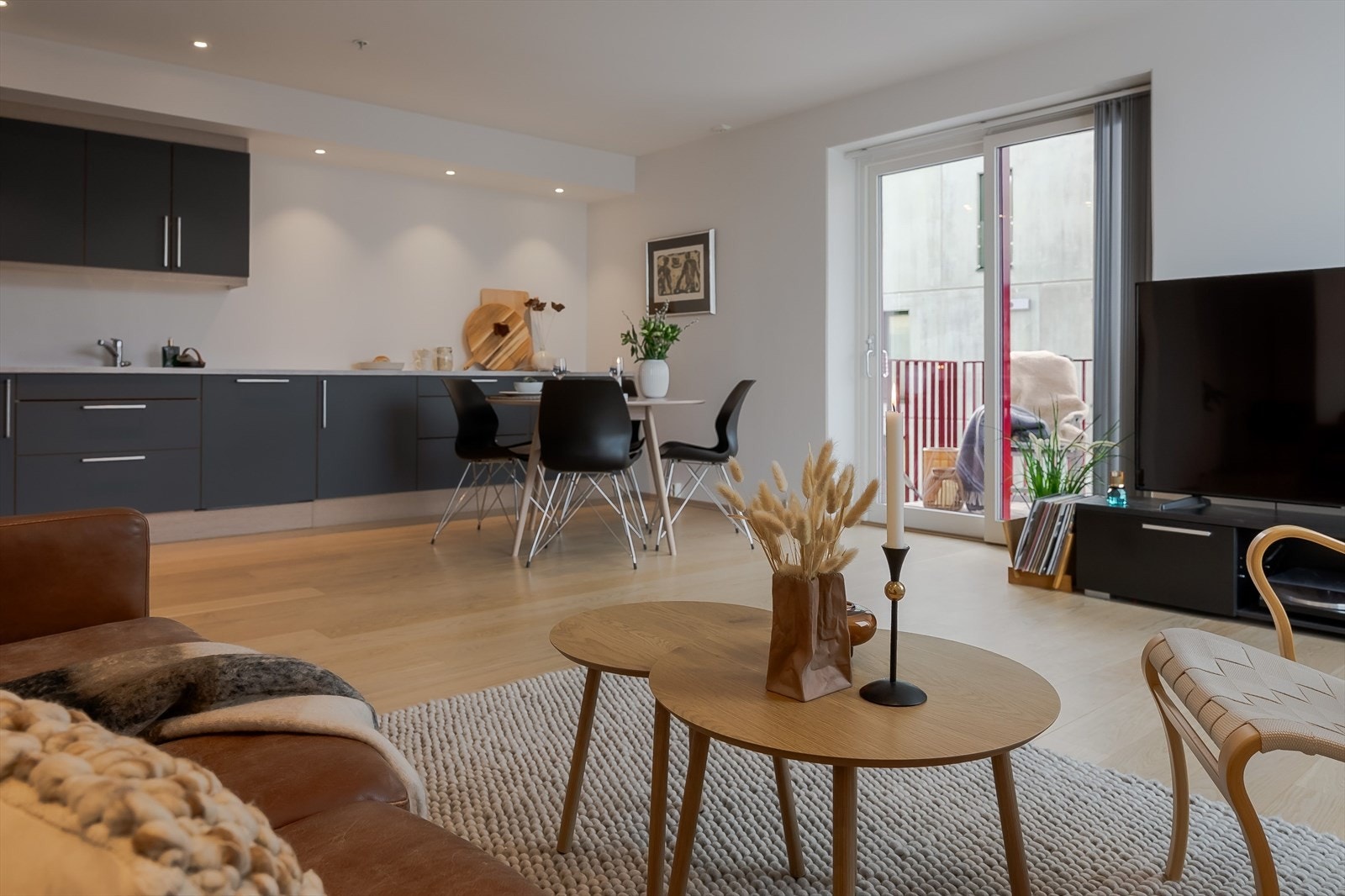 En moderne 3-roms selveierleilighet med attraktiv og sentral beliggenhet. Galleribilde