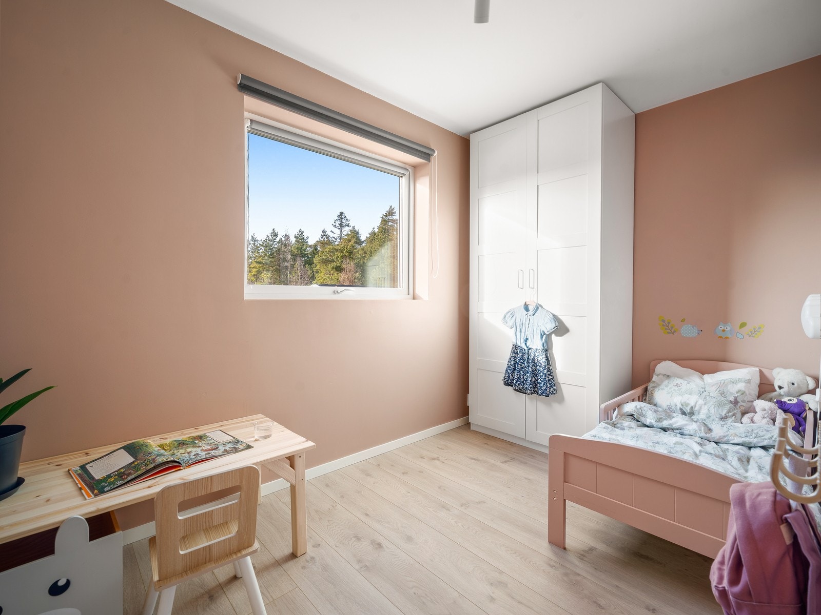 Soverom lll Galleribilde