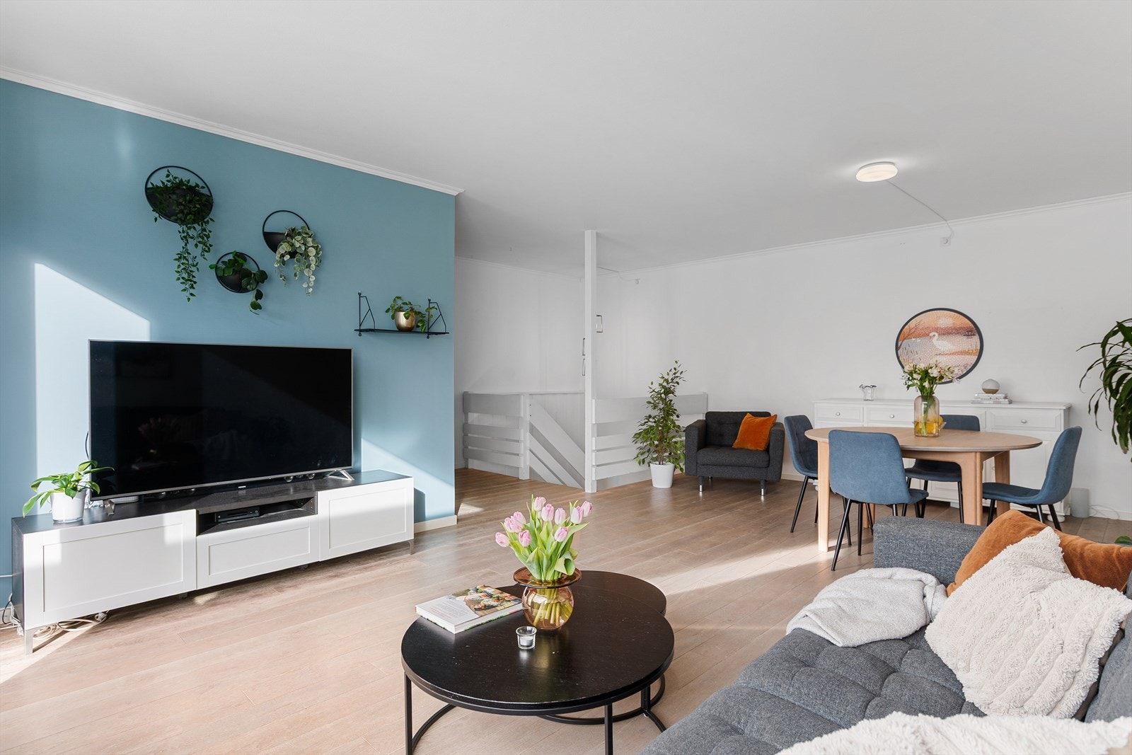 - Boligen har et BRA-i på 124m² fordelt over 2 plan - Galleribilde