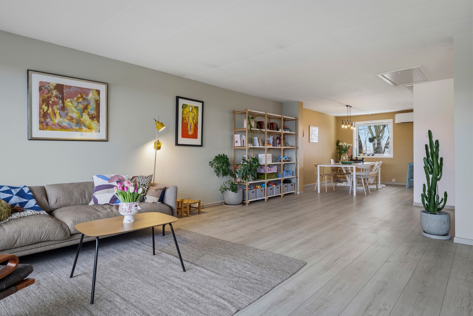 Leiligheten har god arealutnyttelse med kjøkken og stue i ett og samme rom. Galleribilde