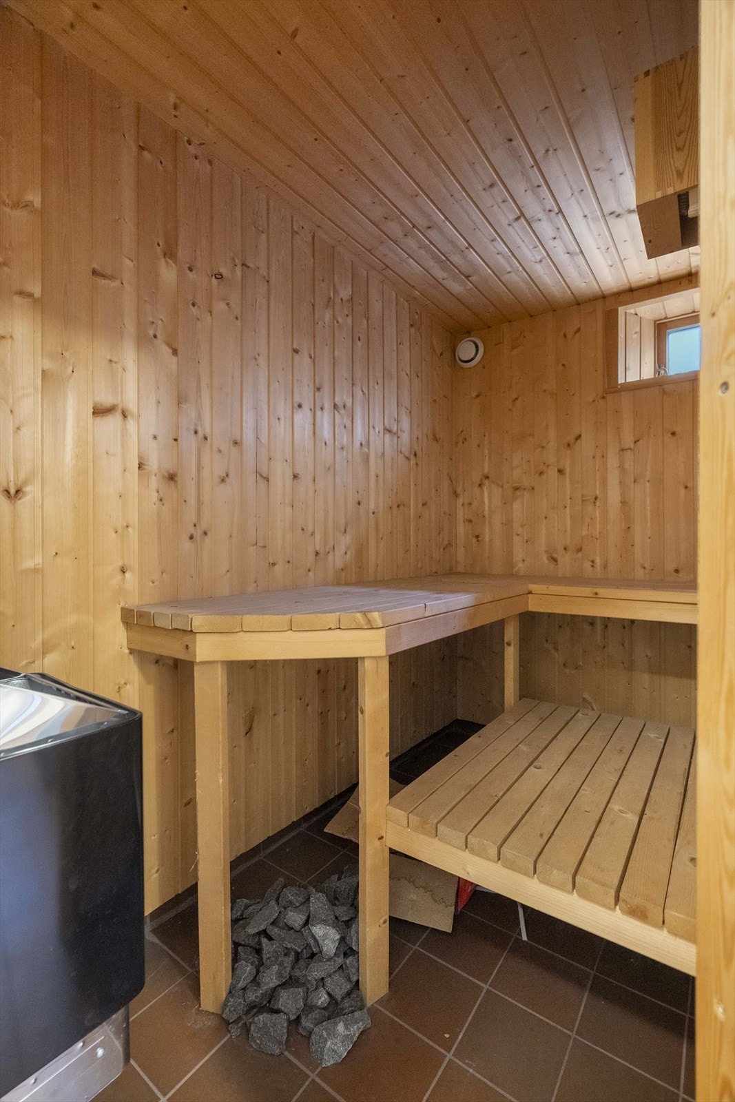 Badstove med Harkvia badestoveomn - antatt frå 2009 Galleribilde