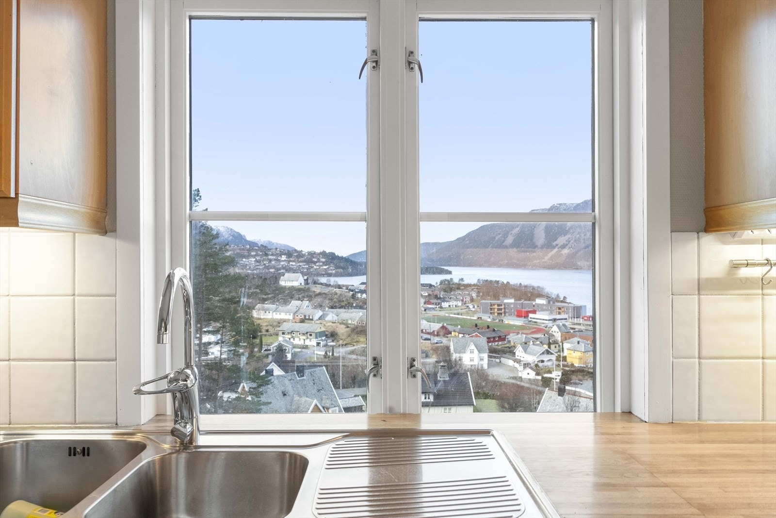 Utsikt frå kjøkkenet Galleribilde