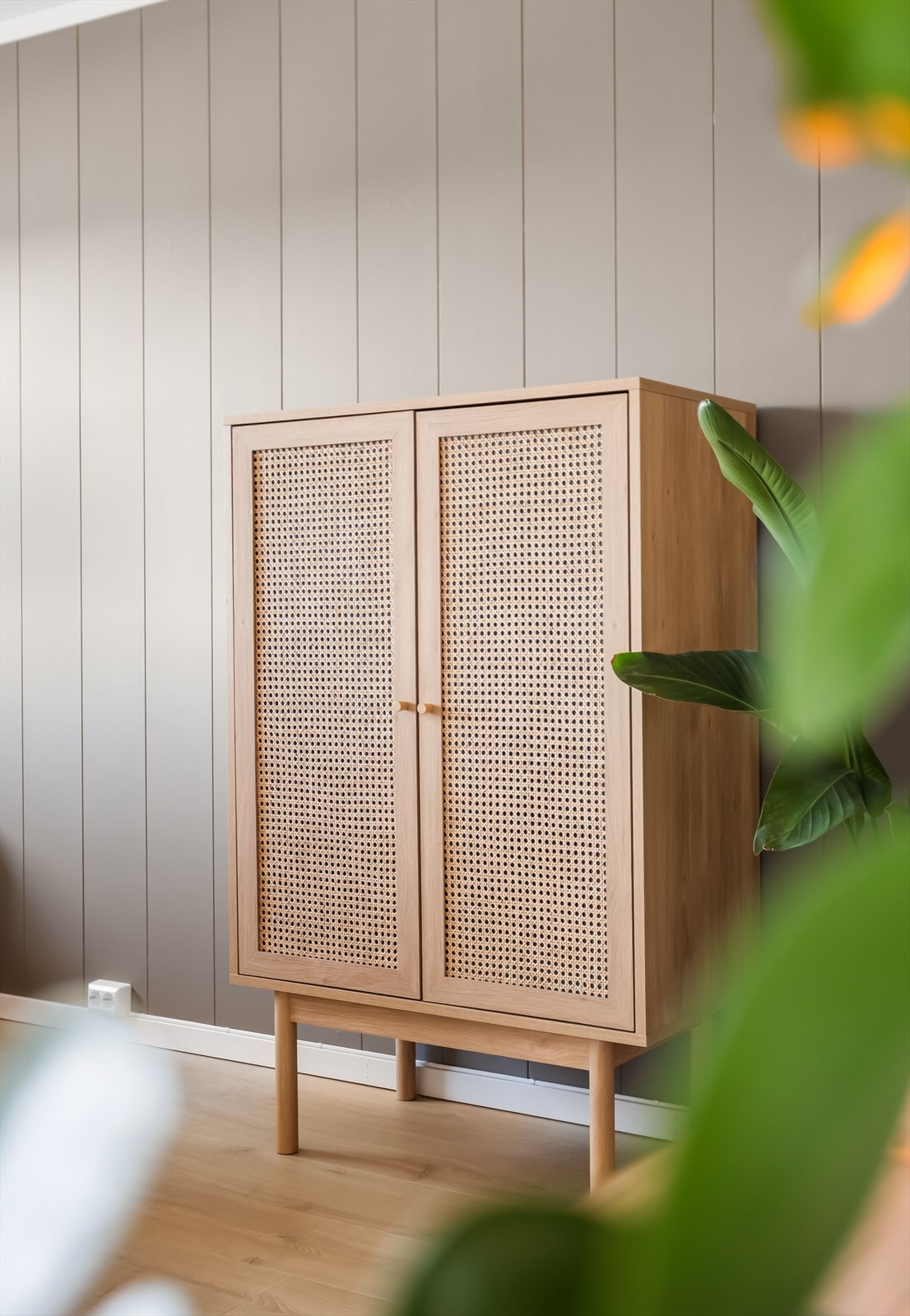 Leiligheten fremstår som tiltalende og er malt i tidsriktige farger. Galleribilde