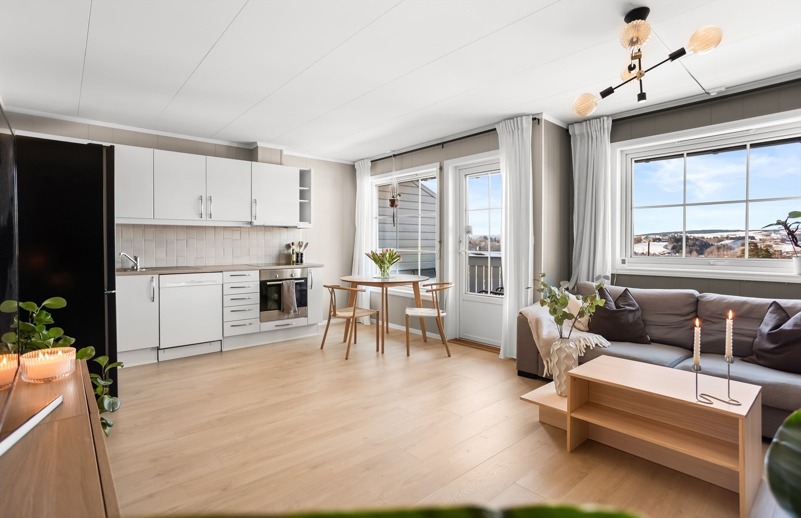 Velkommen til Vormvikbakken 94, presentert av EiendomsMegler1 ved Silje Melby Rundberg, tlf. 46 50 30 06. Galleribilde