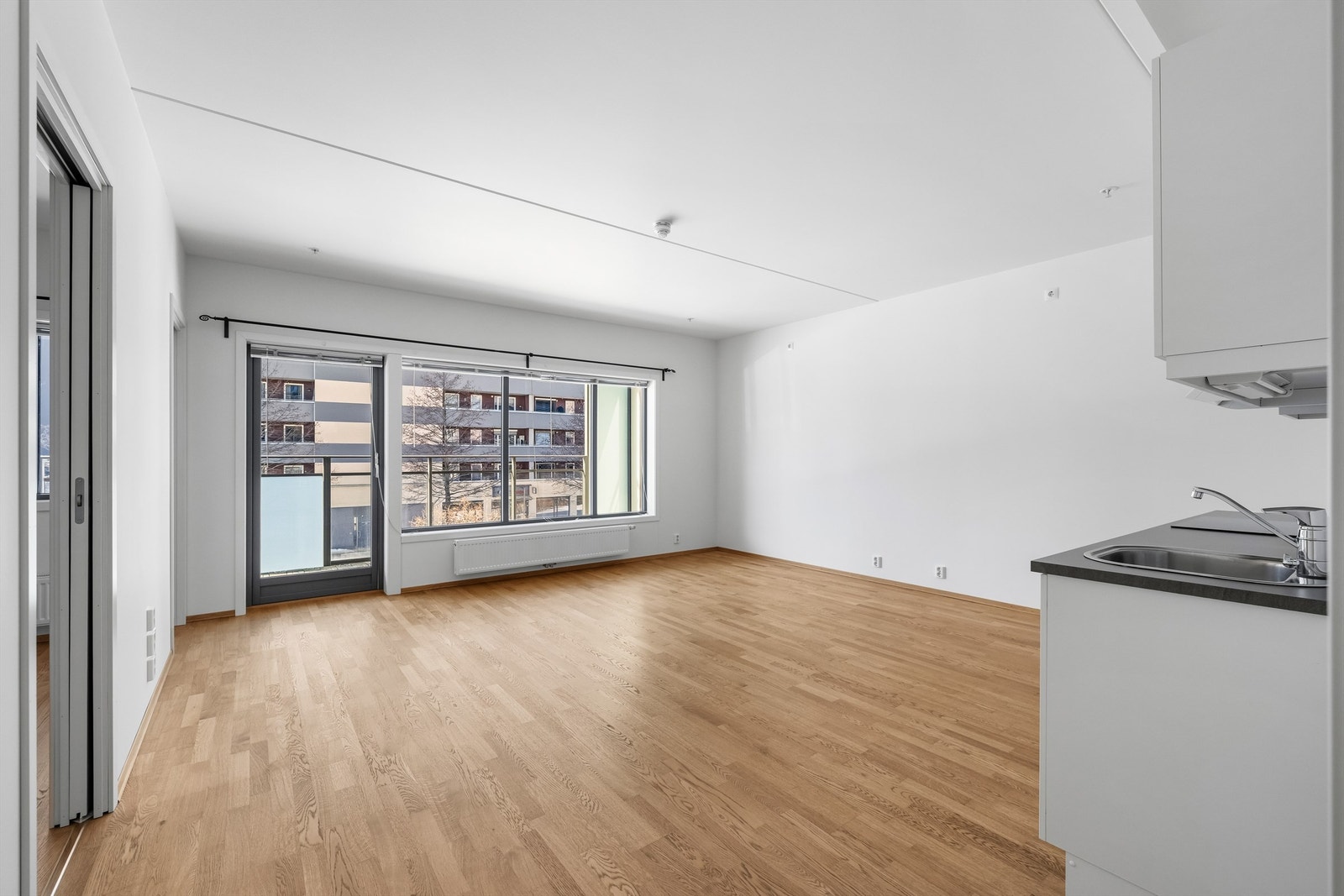 En lys og vedlikeholdt 2-roms leilighet med praktisk planløsning. Galleribilde