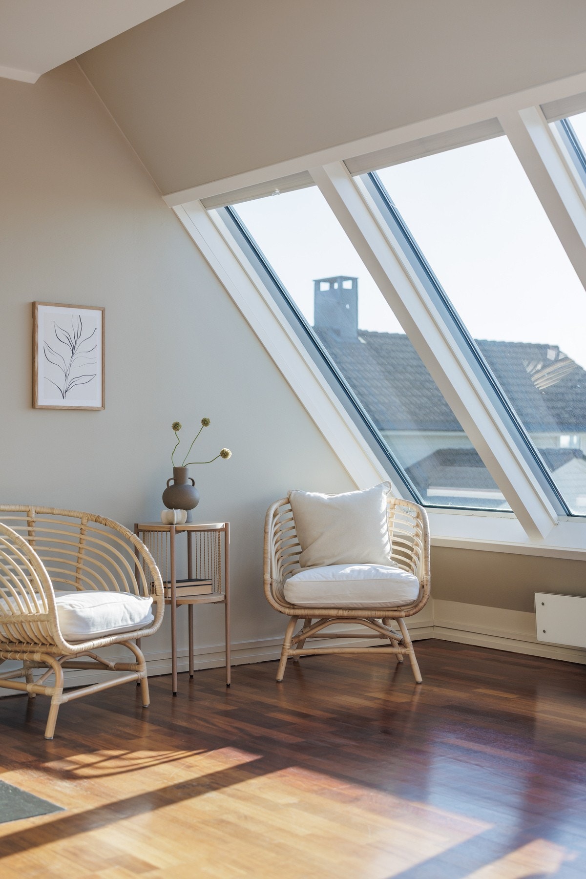 Stuen byr på gode innredningsmuligheter med fine soneinndelinger. Galleribilde