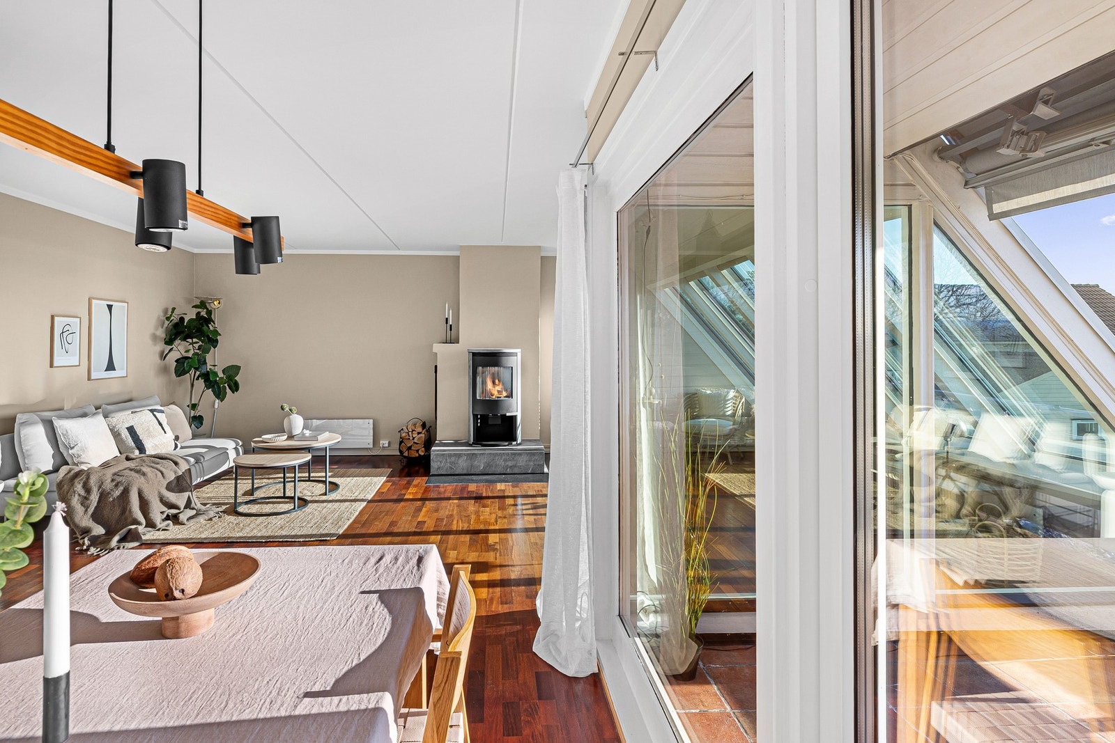 Leiligheten har ellers mekanisk avtrekksventilasjon som sikrer god ventilasjon i boligen. Galleribilde