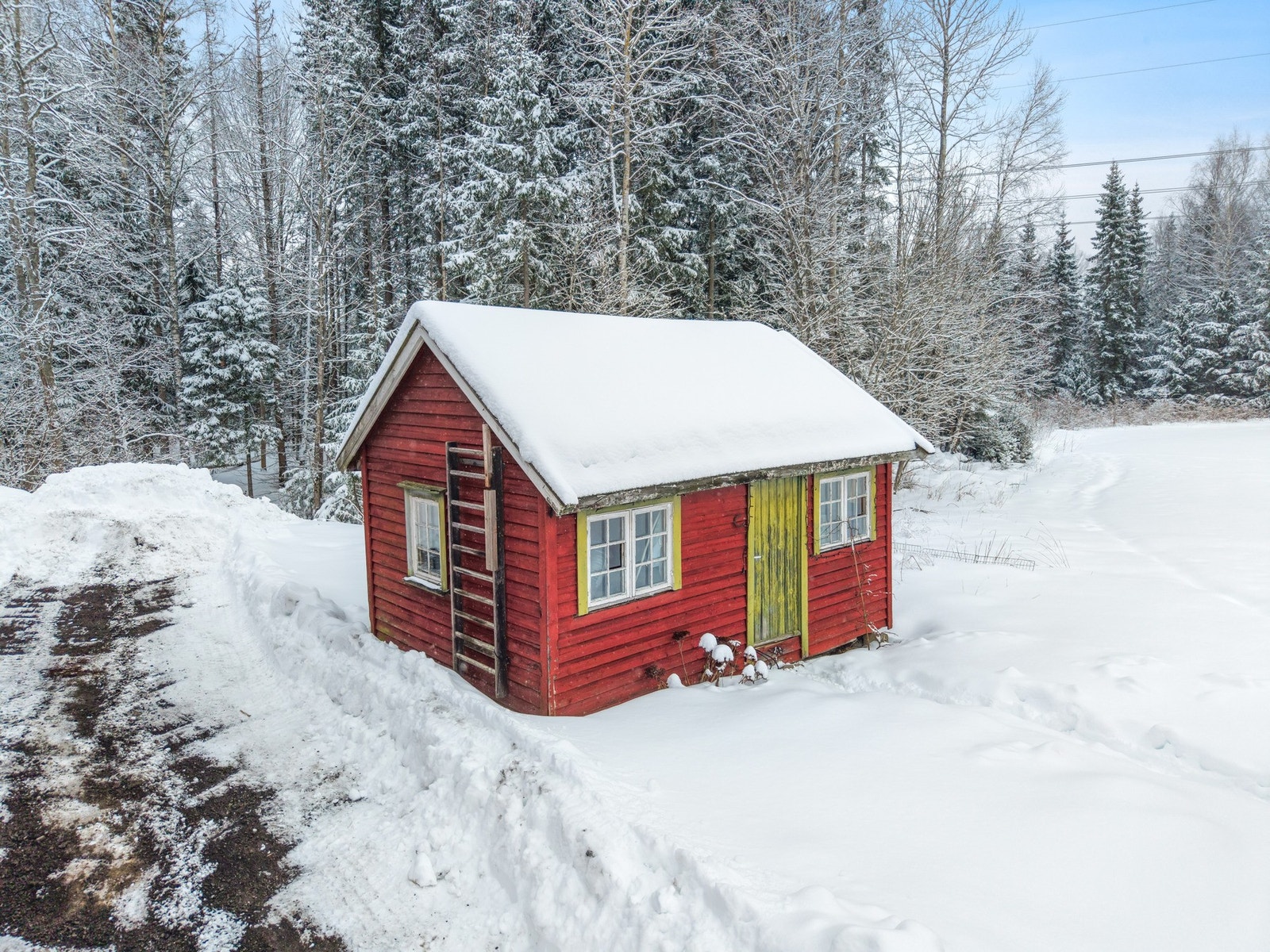 Annekset ligger i nærheten av låven, med et areal på 13 kvm. Galleribilde