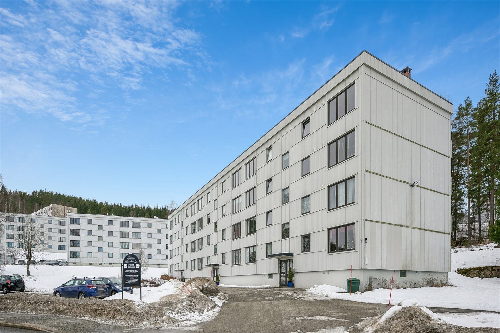 Fasade over blokken Galleribilde