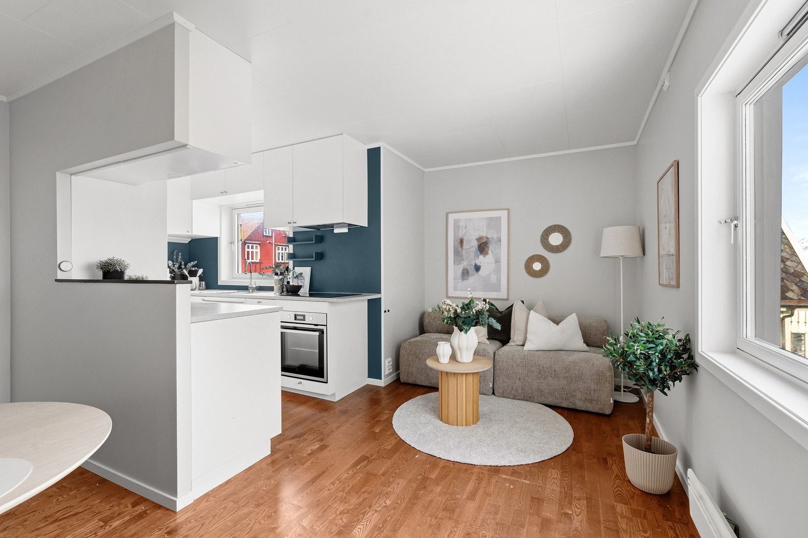 Velkommen til visning i Kong Carls gate 3, presentert av Joveg Junge Aktiv Eiendom. Foto: Hanne Karlsen. Galleribilde