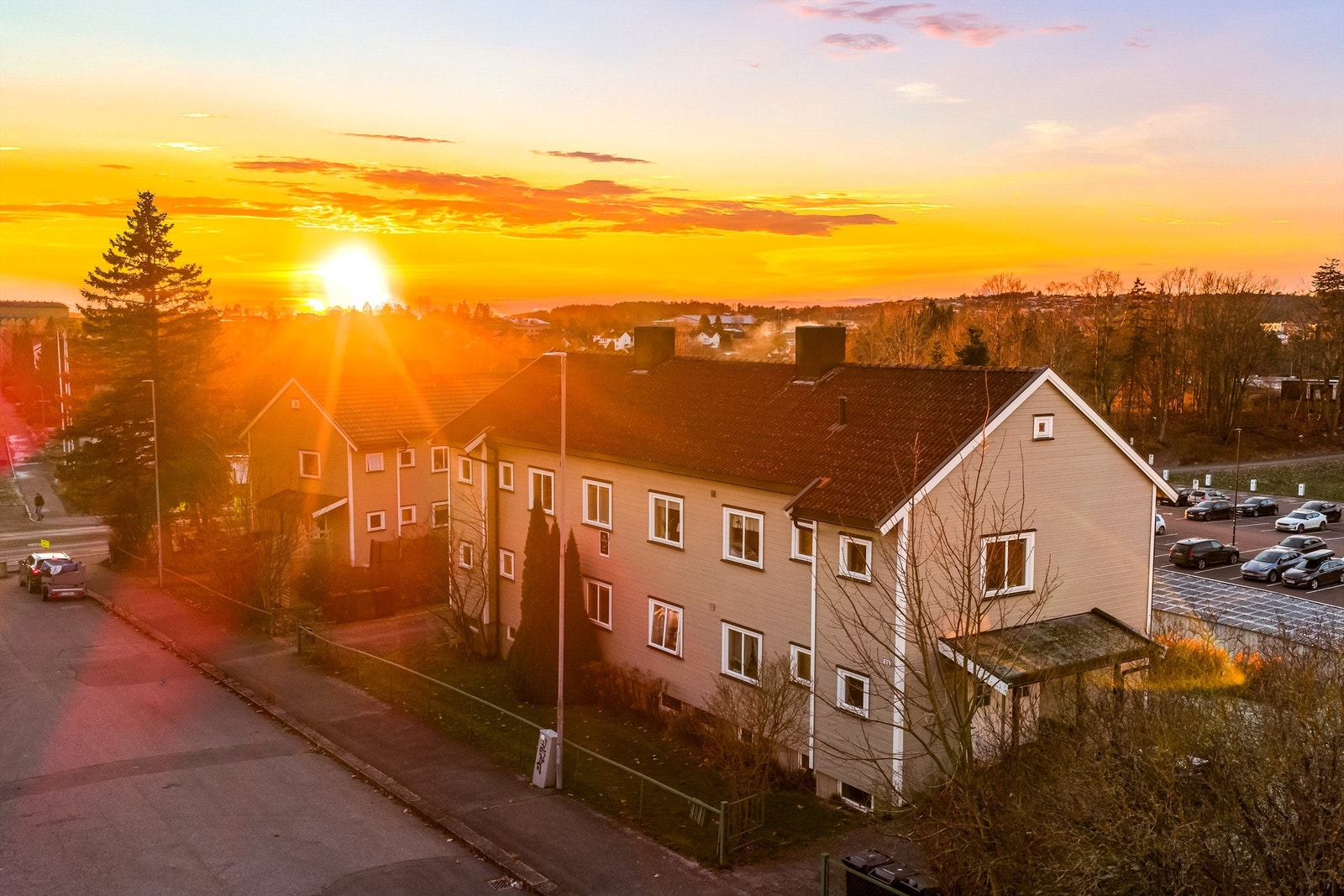 Lys og trivelig andelsleilighet beliggende i etablert og rolig boligområde i Sarpsborg, med kort vei til sentrum, skole, barnehage og dagligvare. Galleribilde