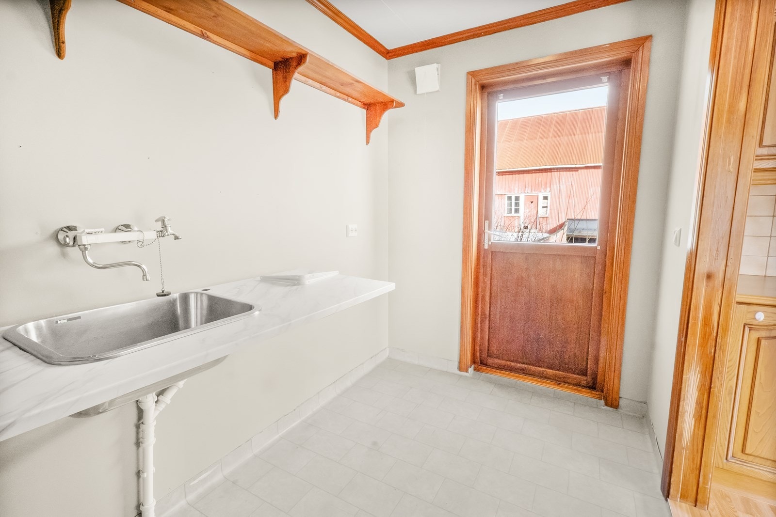 Vaskerom/ grovinngang Galleribilde