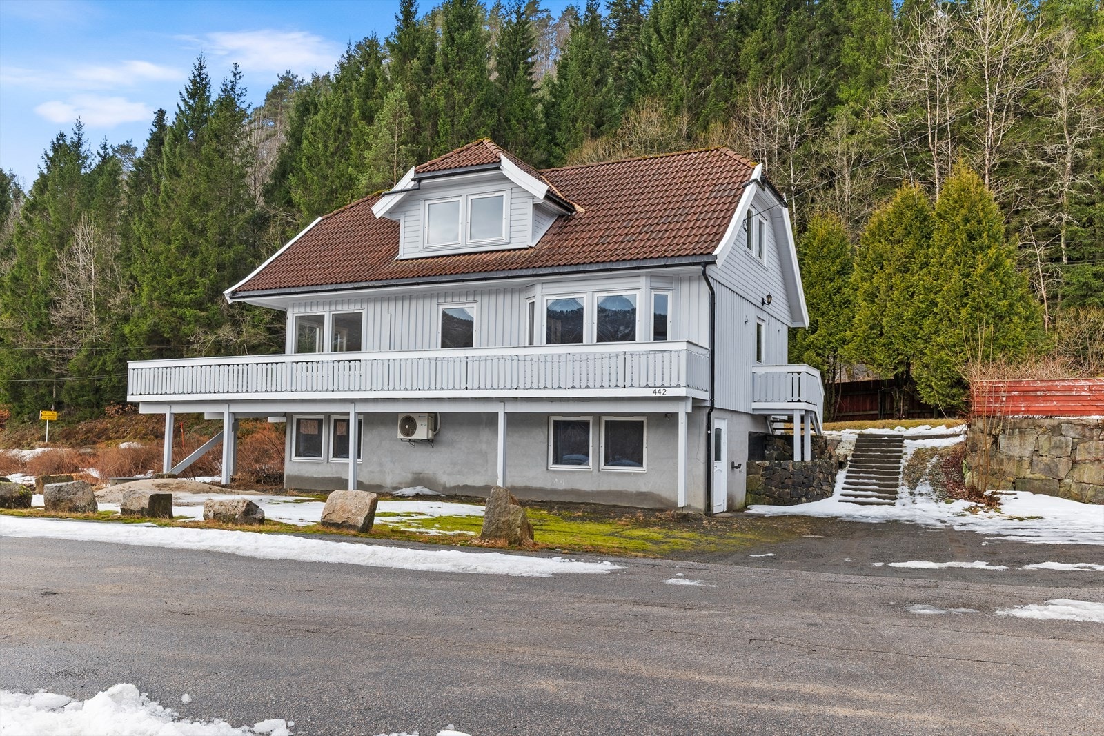 Gangavstand til Austerdalen skole og barnehage Galleribilde