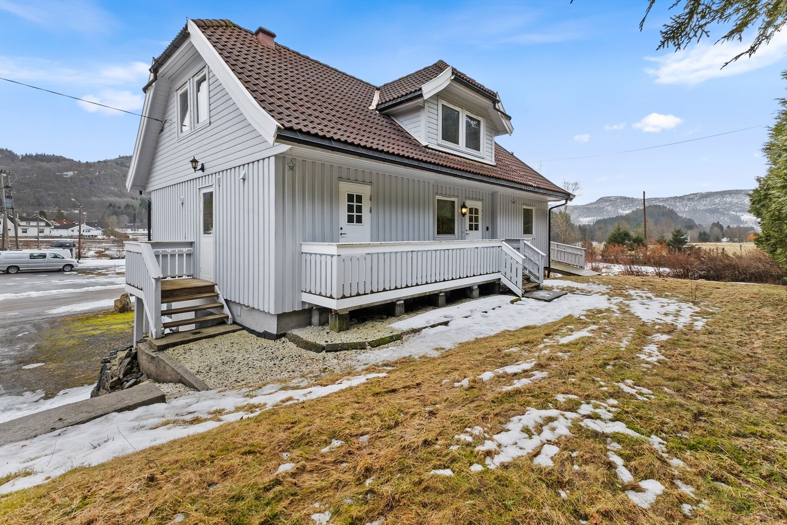 Tomtestørrelse: 2 462 kvm Galleribilde