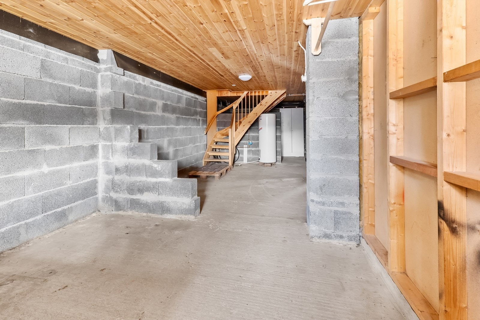 Lagerrom 1 Galleribilde