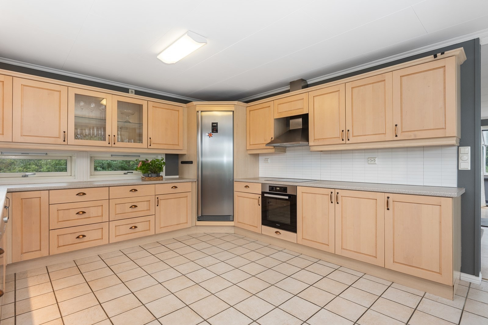 Her er godt med skap- og benkeplass. Galleribilde