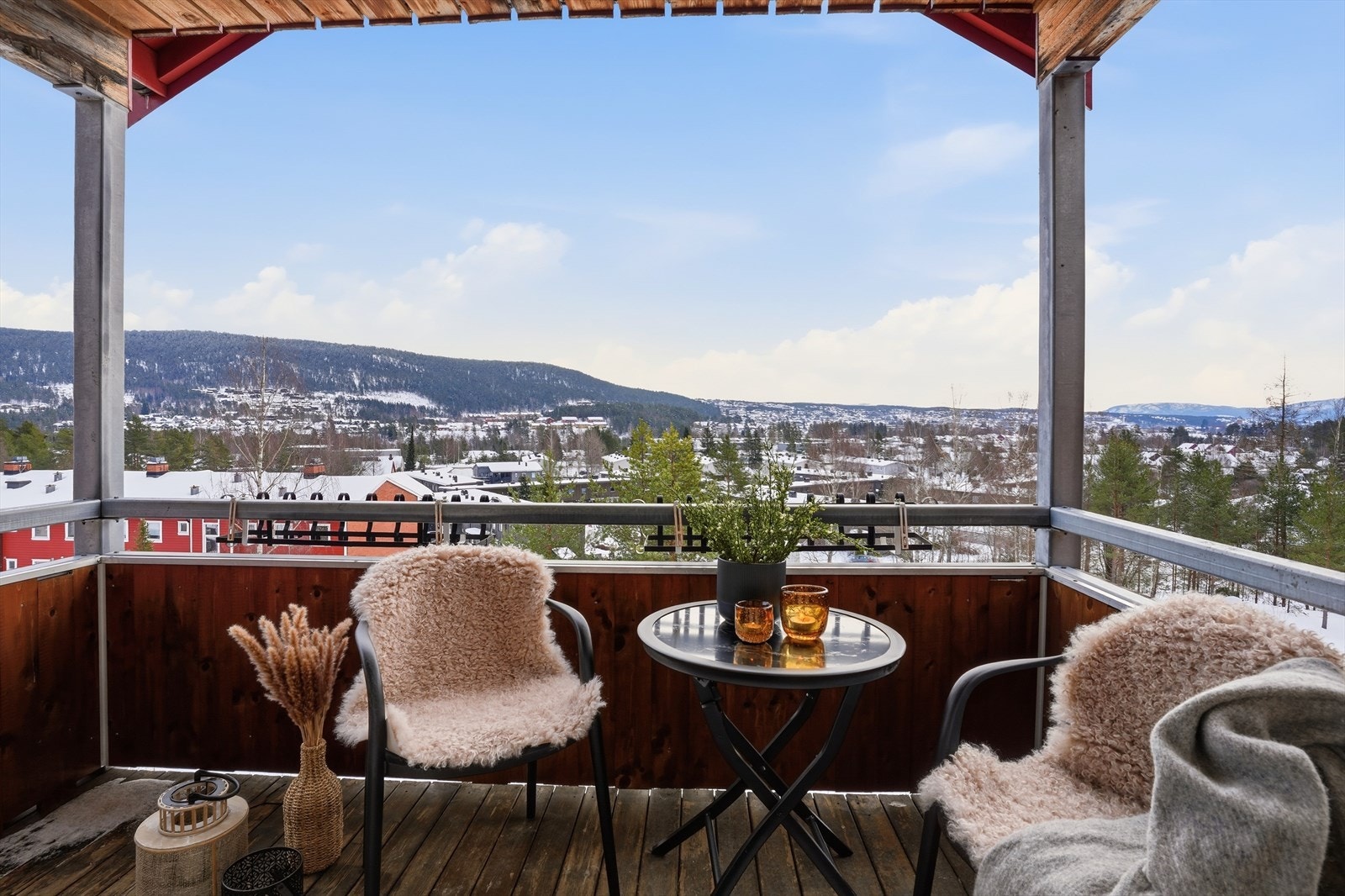 Fra leiligheten har du en særlig flott utsikt retning sentrum Galleribilde