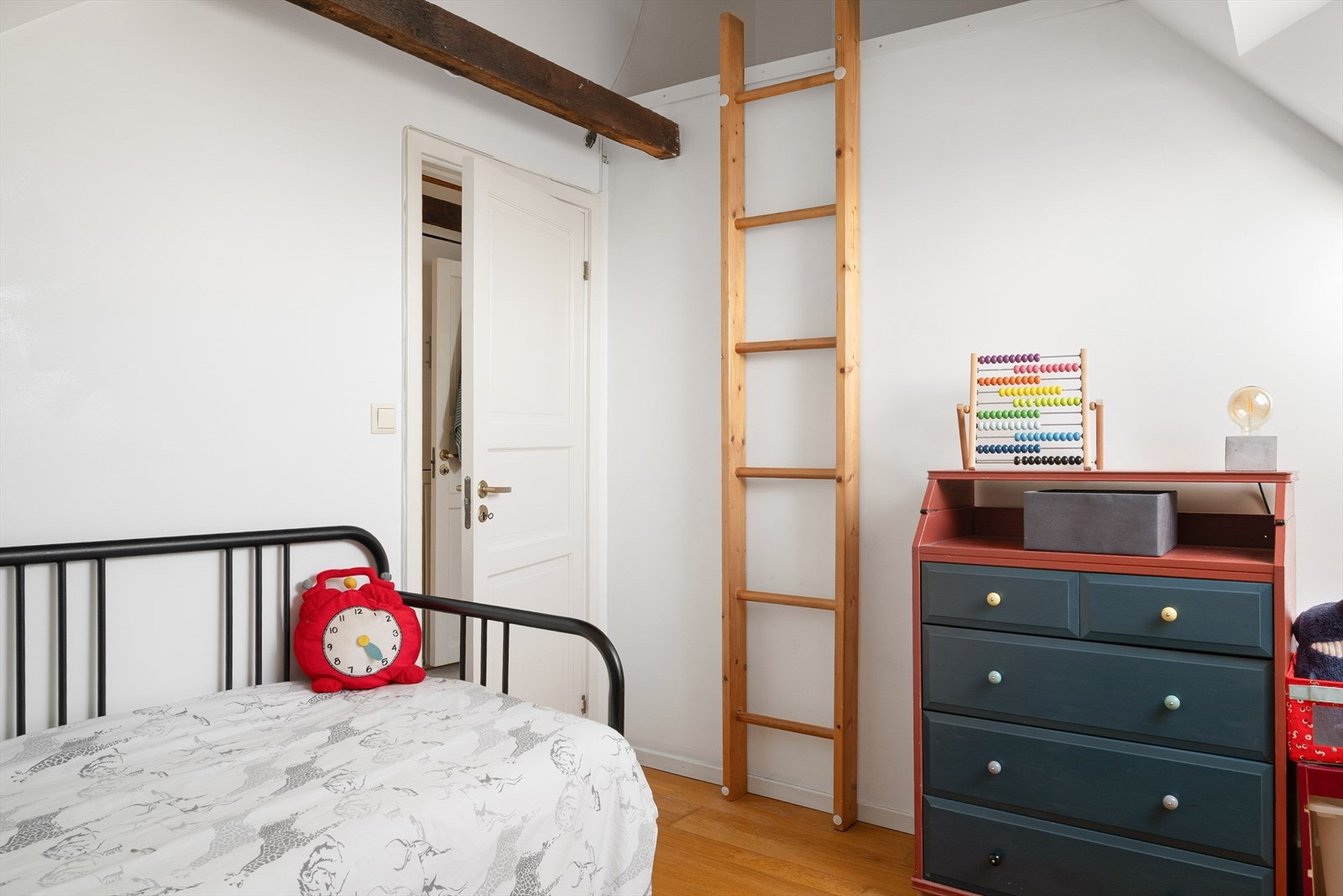 Praktisk hems perfekt for lek eller lagring Galleribilde