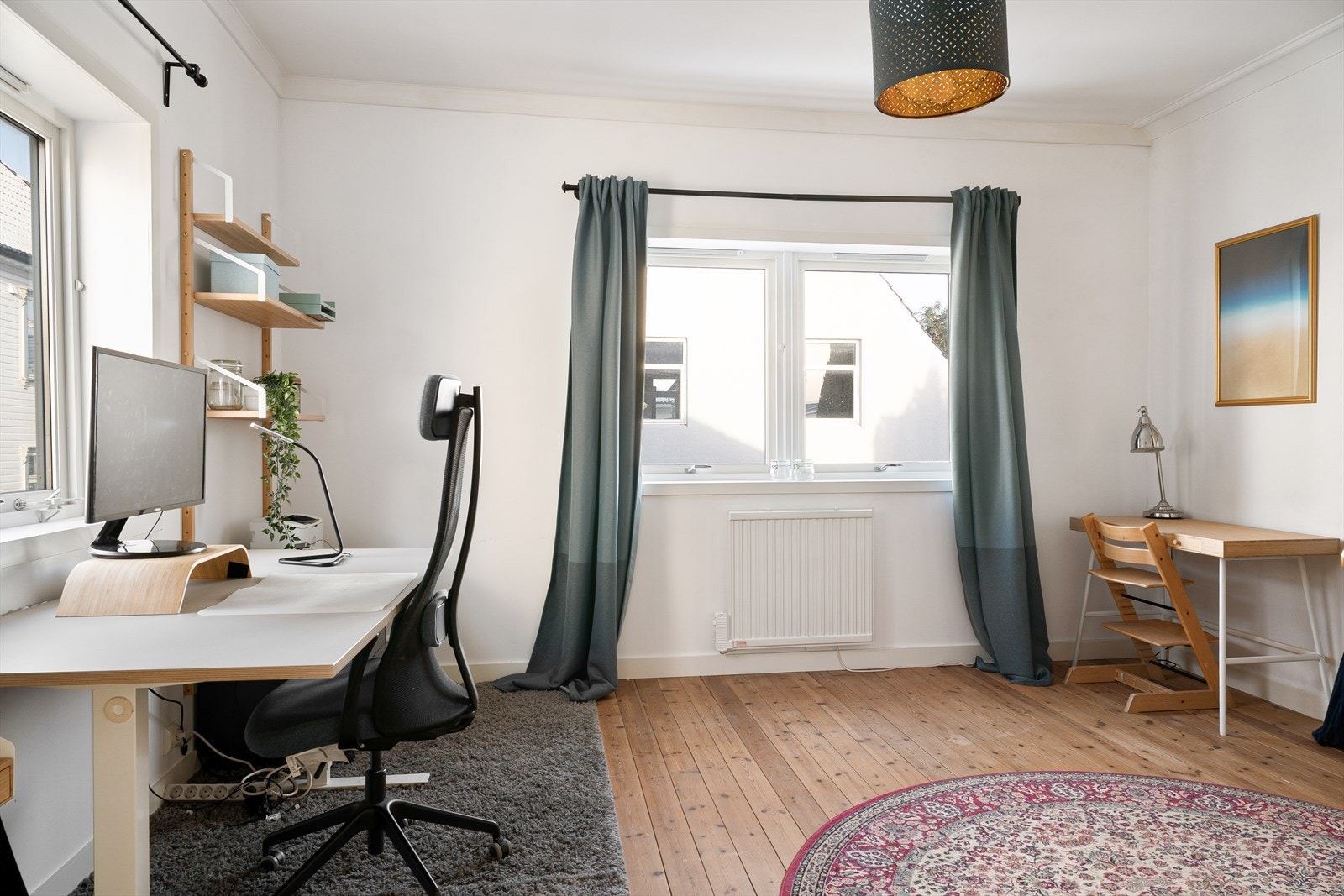 Stue 2 brukes i dag som kontor Galleribilde