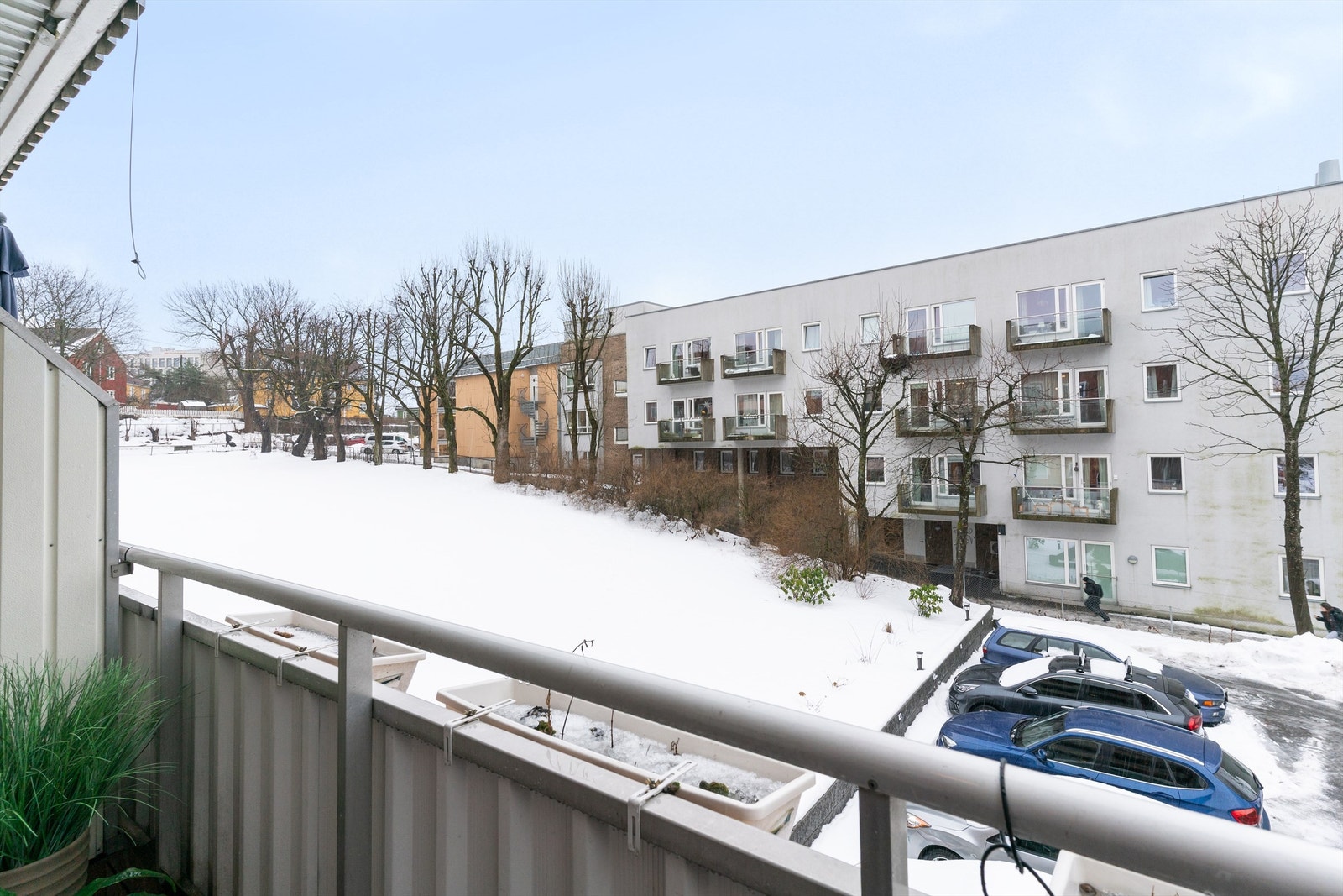 Balkongen fungerer som en naturlig forlengelse av stuen. Galleribilde