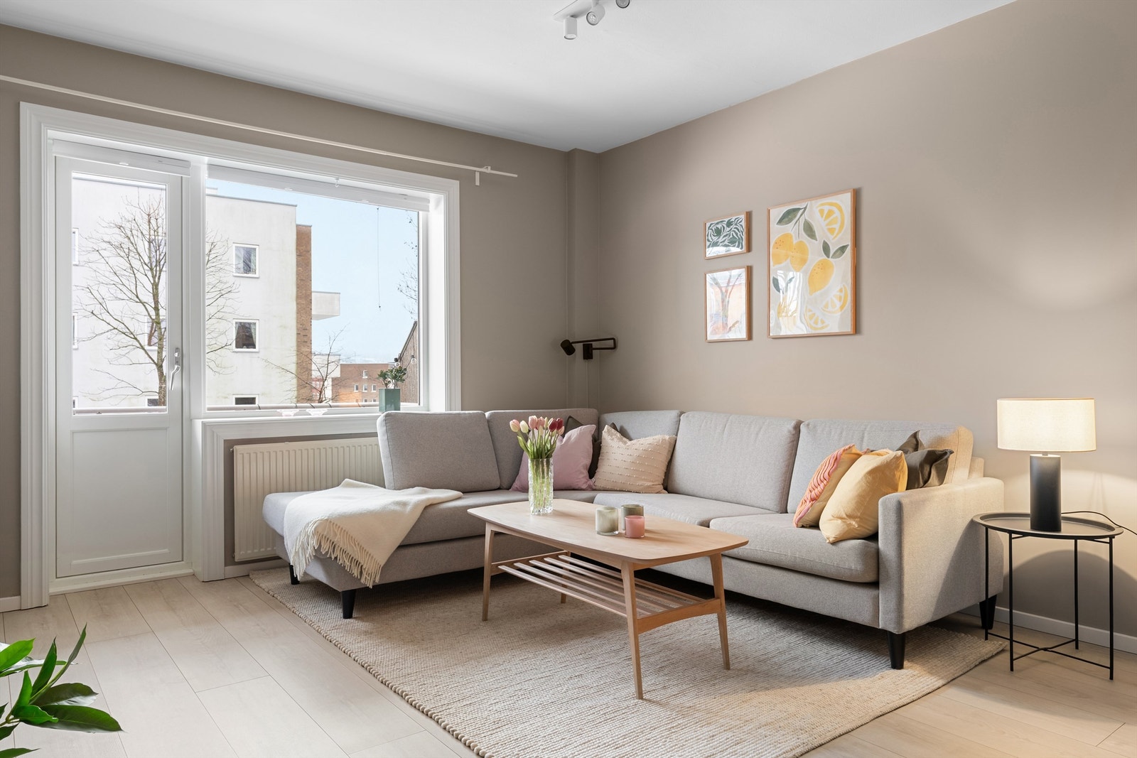 Her får du en stilfull bolig med god planløsning og en herlig balkong. Galleribilde