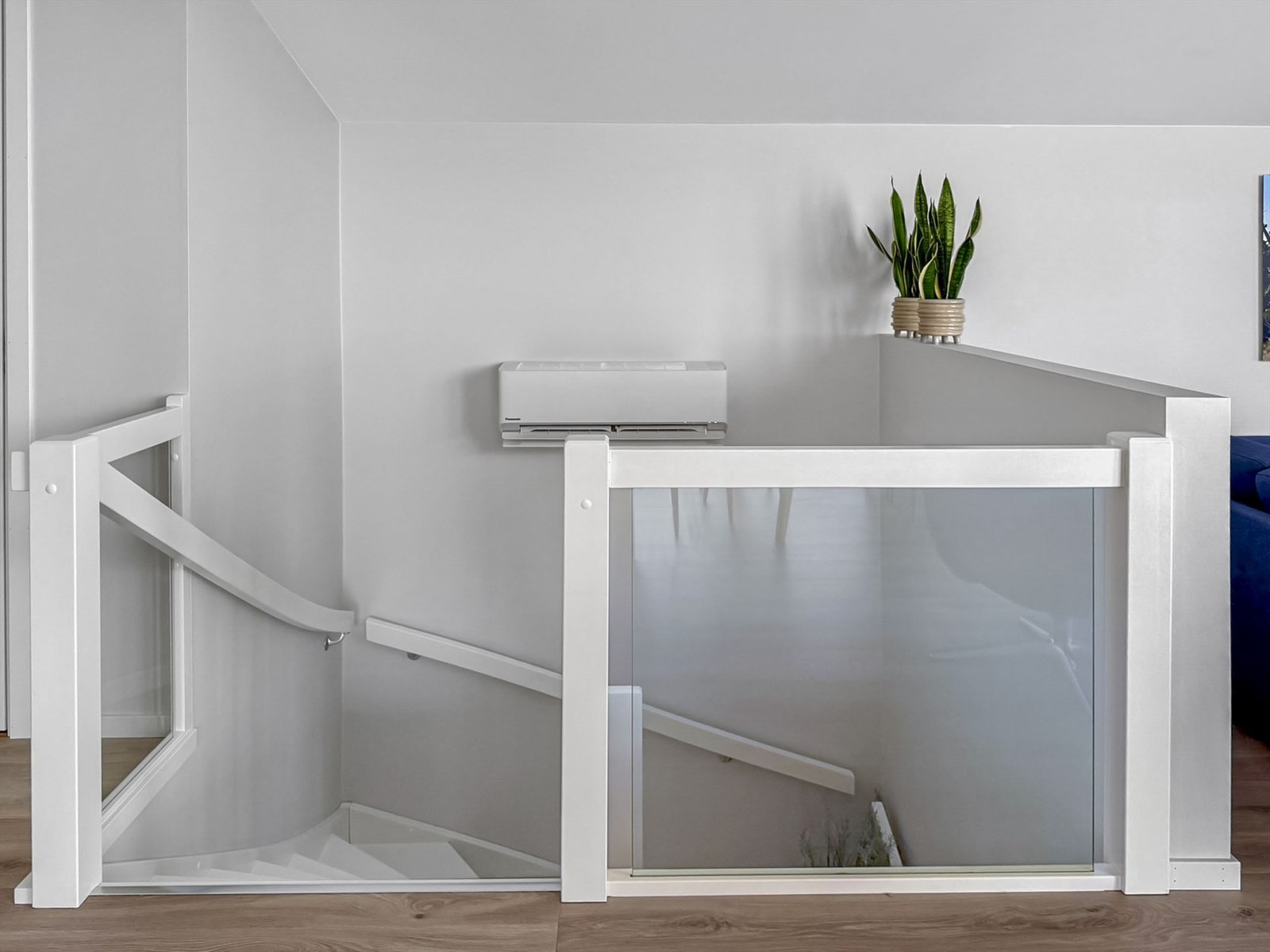 Varmpeumpe fra 2023, perfekt til kjøling og oppvarming i hver sin sesong. Galleribilde