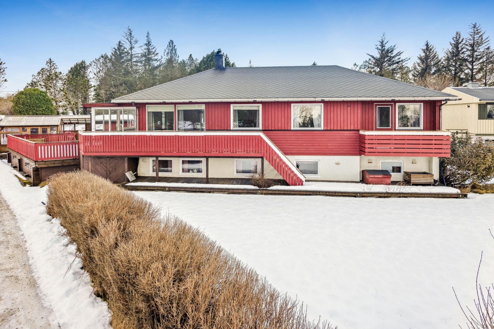 Velkommen til Sørfrøyveien 1563! Galleribilde