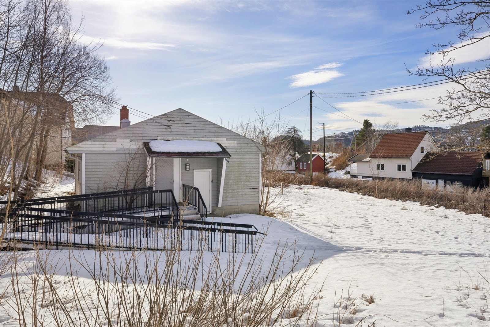 Meget solrik tomt med sol store deler av dagen! Galleribilde