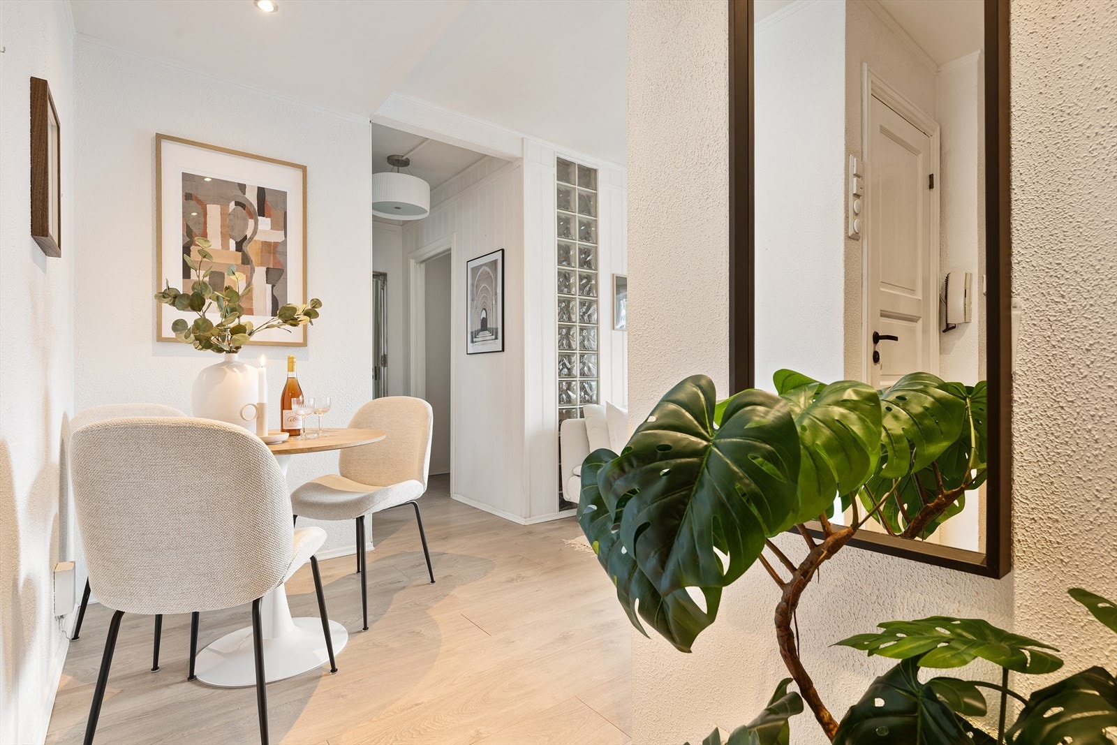 Her er det bare å glede seg til hyggelige selskapskvelder Galleribilde