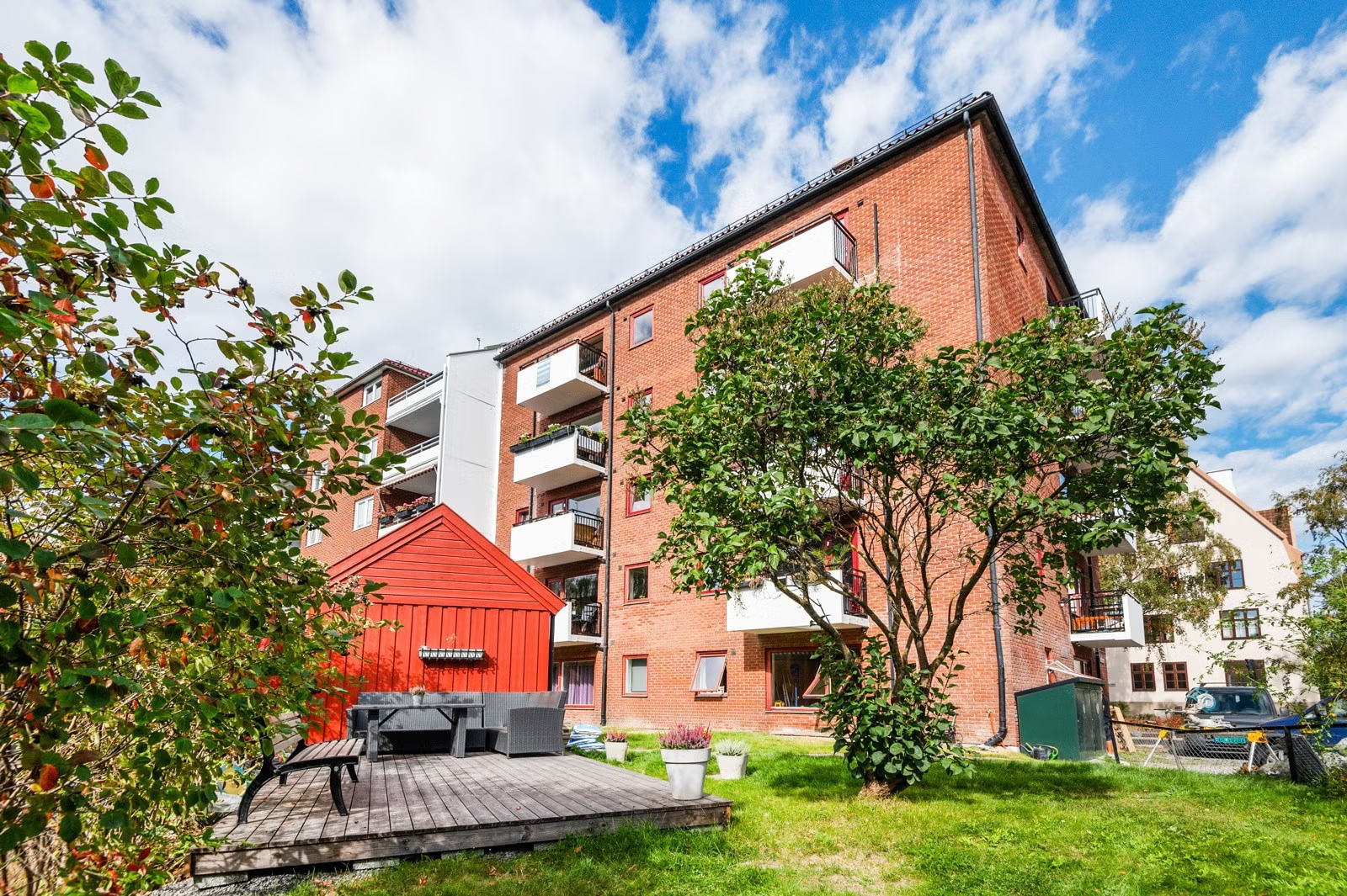 Her kan man trekke ut og nyte sola i rolige omgivelser Galleribilde