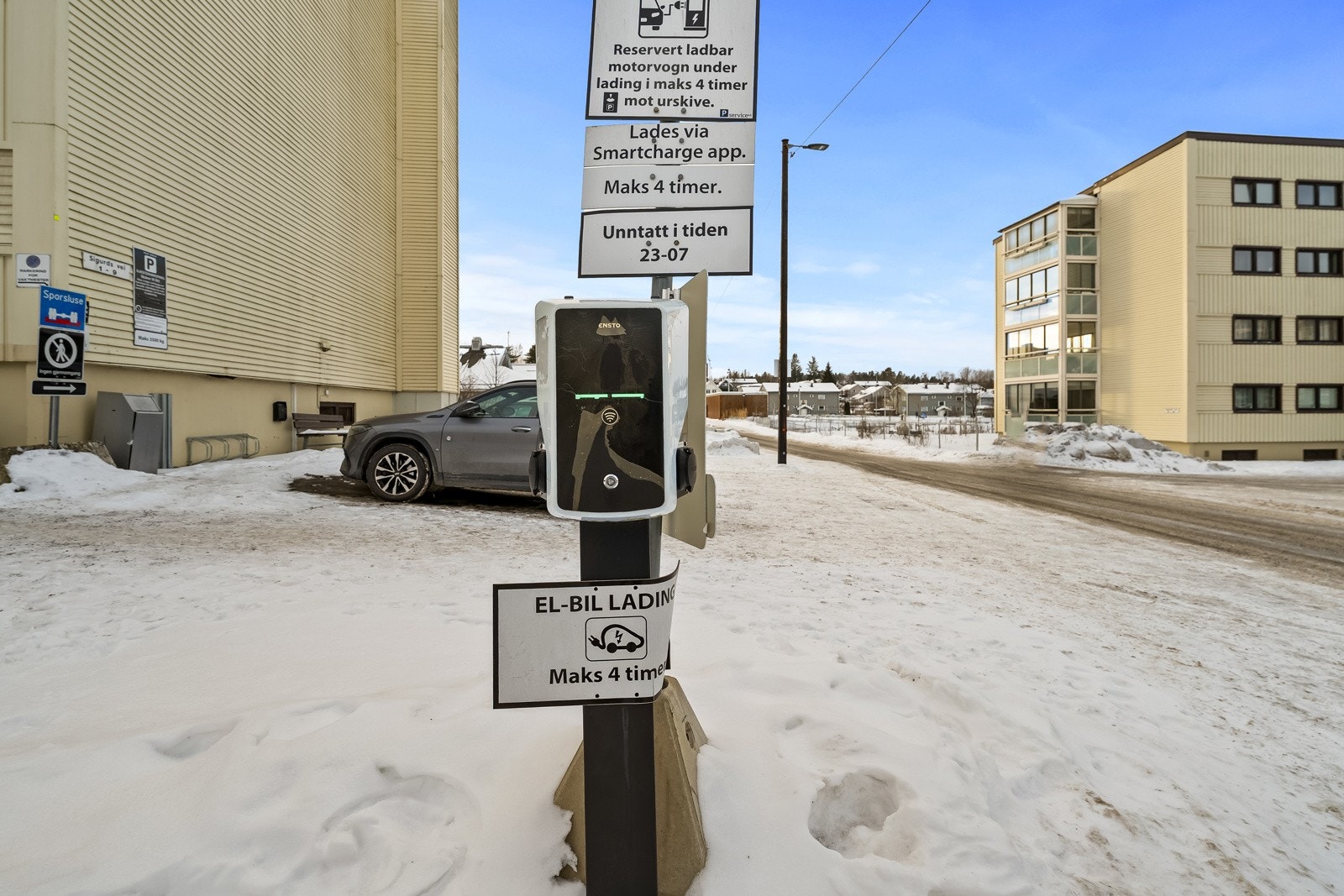 Borettslaget har nylig tatt i bruk digital løsning for gjesteparkering - informasjon og pålogging finnes på portalen og på styretavlen i hver oppgang. Galleribilde