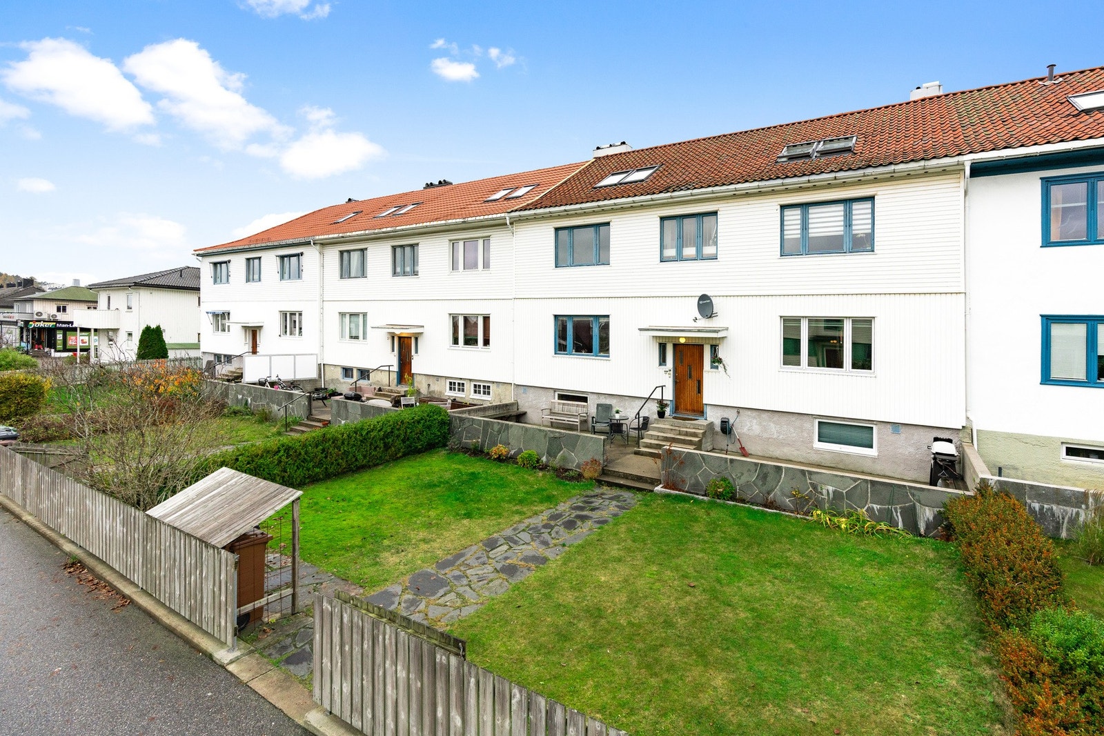 - En hyggelig sommerhilsen (før taket ble skiftet) - Galleribilde