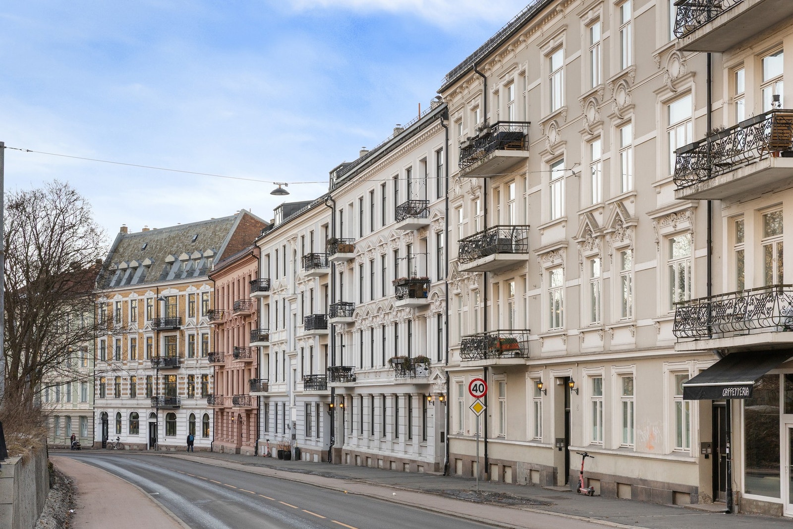 Samtidig bor man skjermet og tilbaketrukket til, omkranset av grøntarealer. Galleribilde