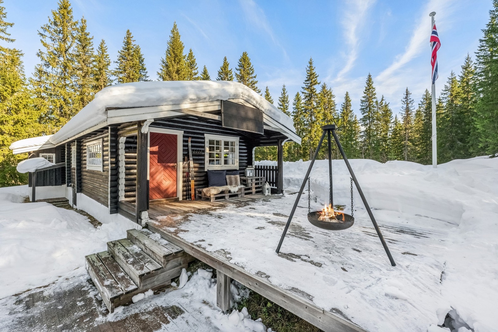 Her får du hyggelige uteplasser og en terrasse på hele 74 kvm. Galleribilde