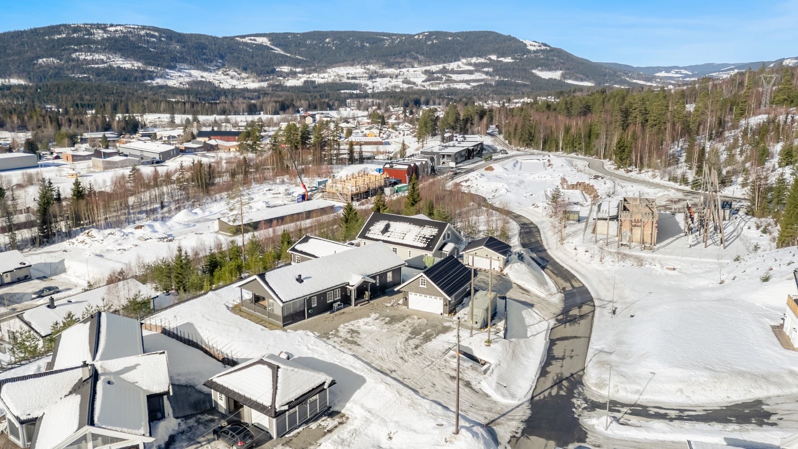 Det er kort avstand til både skole og barnehage, noe som forenkler logistikken. Galleribilde