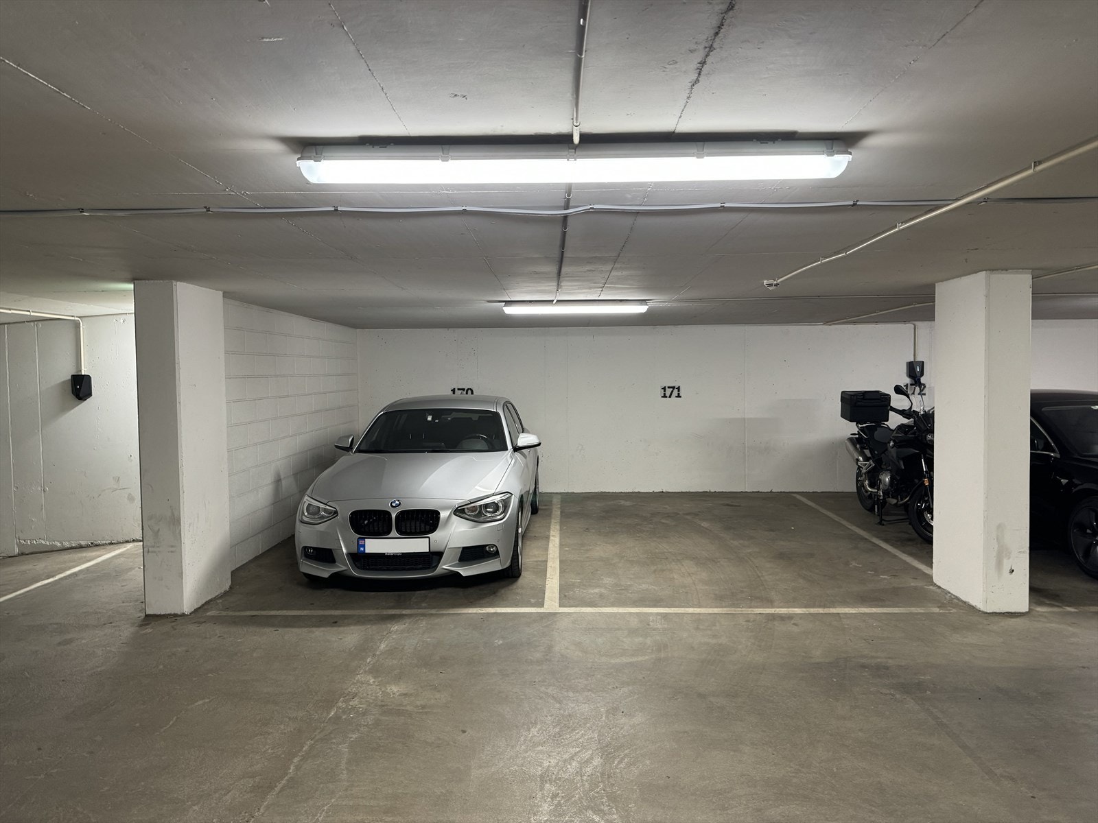 Romslig garasjeplass i gangavstand kan kjøpes separat. Galleribilde