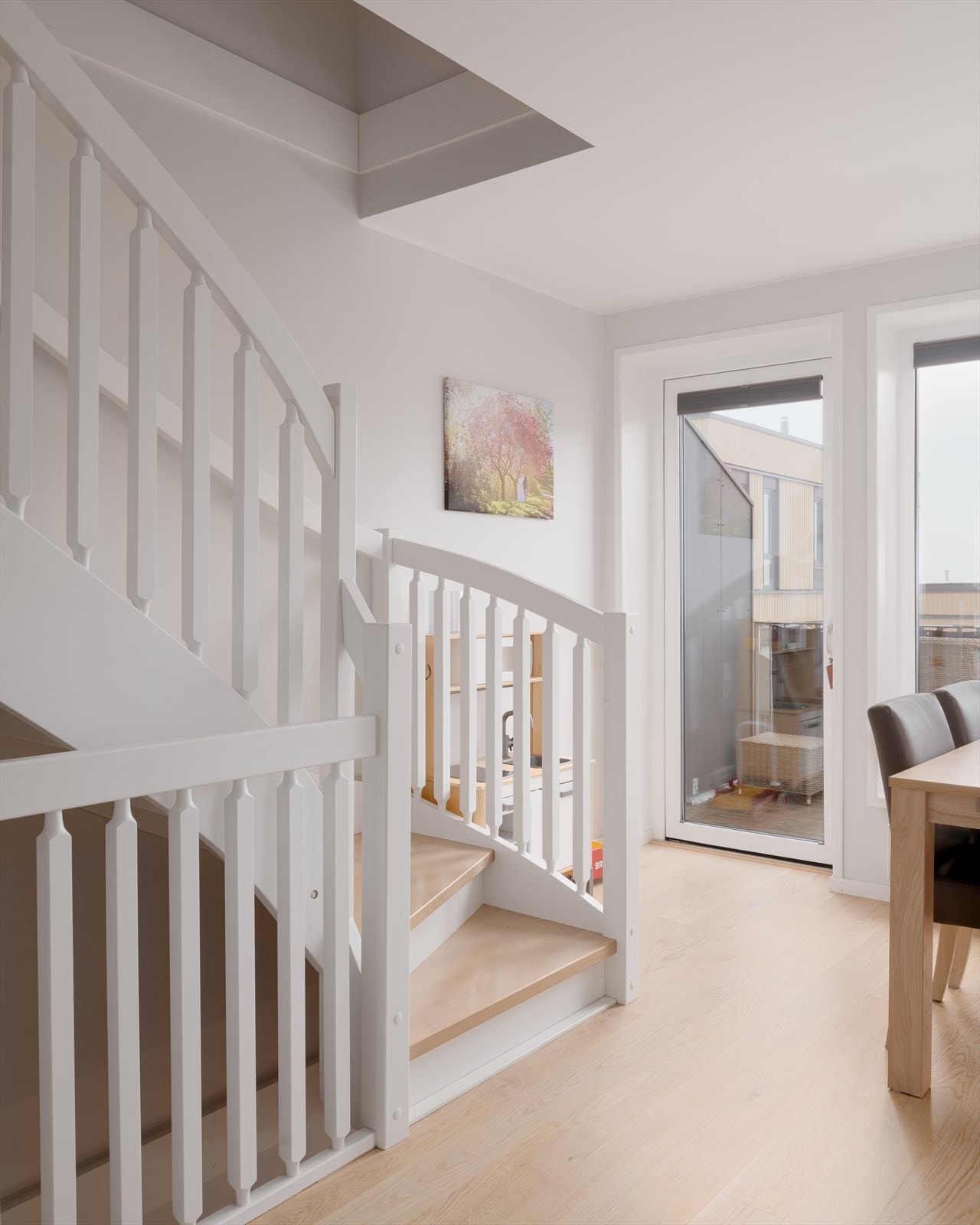 Alle tregulv er lagt med 1-stavs parkett. Galleribilde